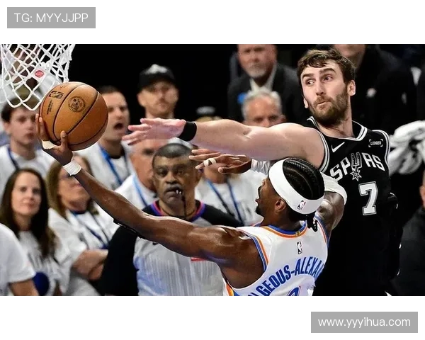 NBA季后赛争议判罚：关键瞬间如何影响比赛？_20260526125404